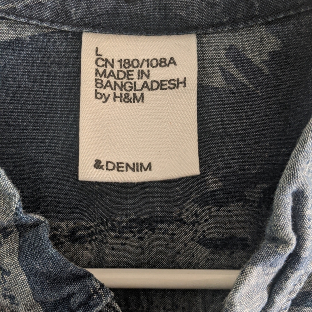 Men's button down - Picture 2 of 2